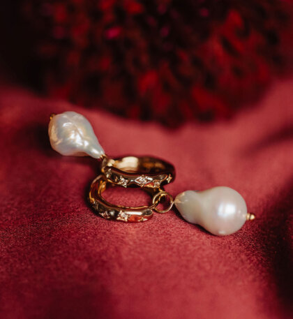 Bertha pearl earrings - Light champagne (Gold)