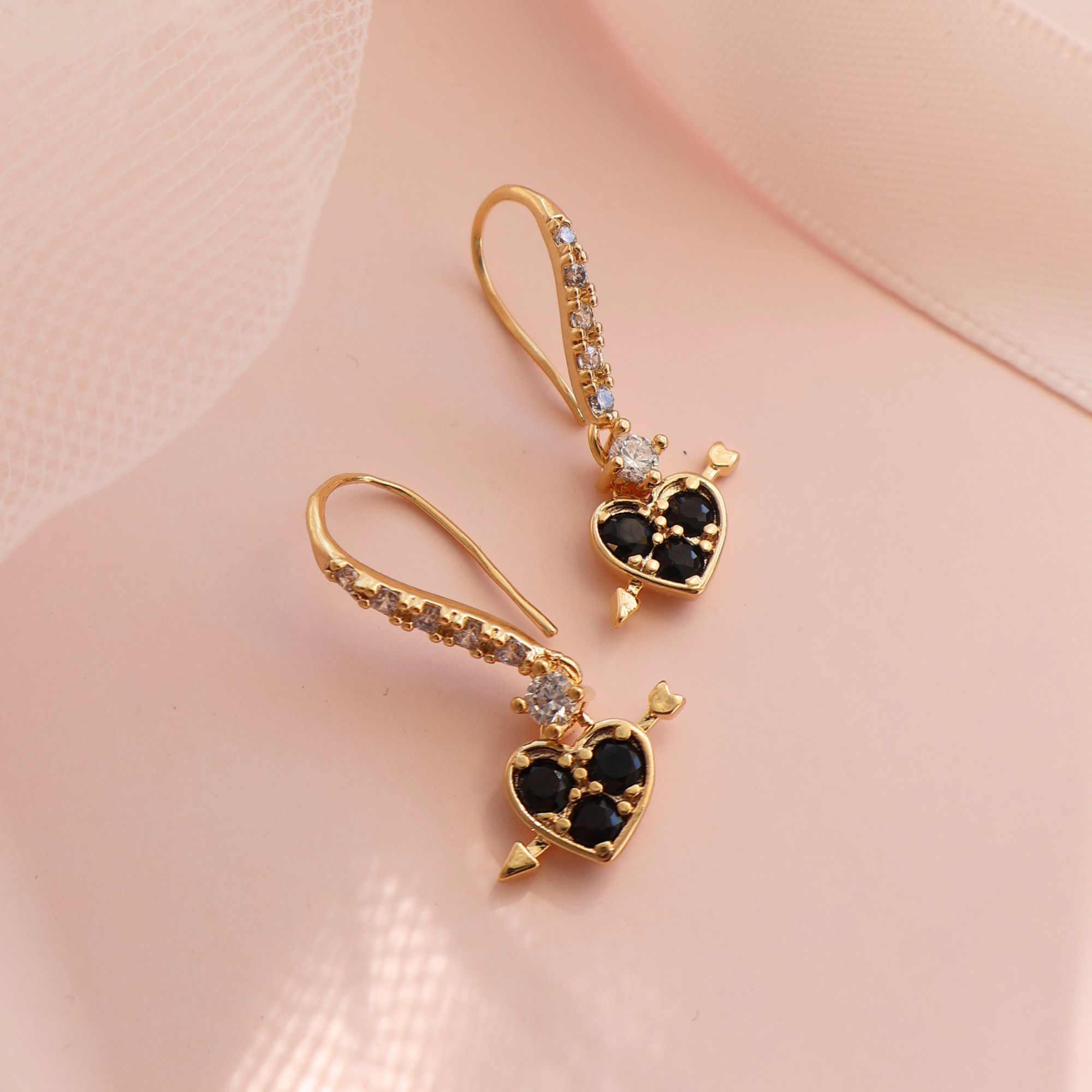 Lowe earrings – Jet