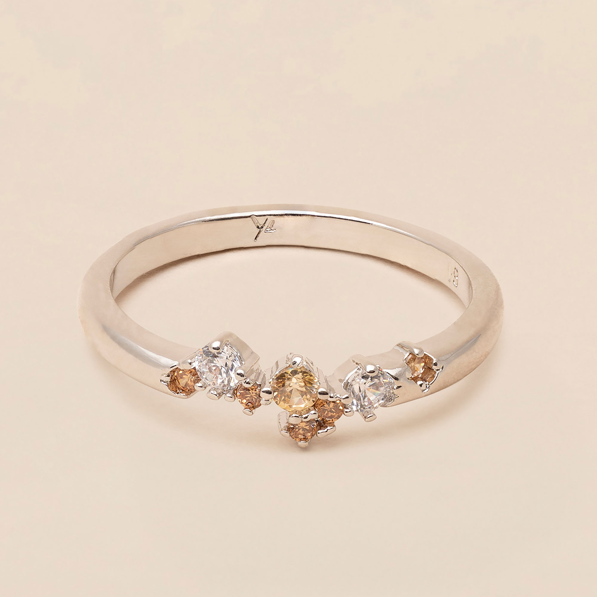 Petite Meadow ring – Champagne